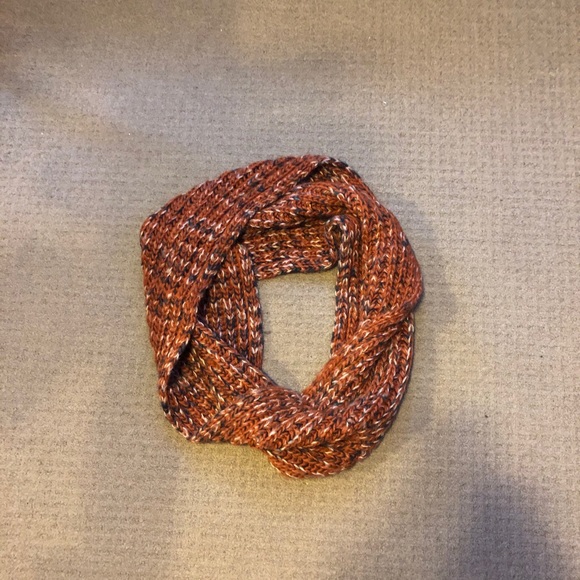 Urban outfitters scarf - Picture 2 of 2
